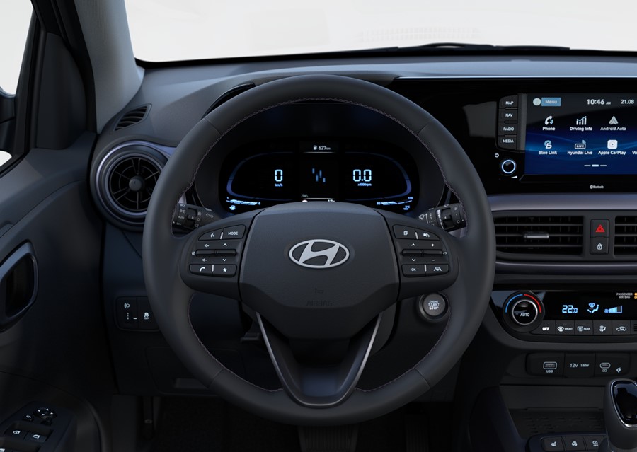 The heated steering wheel in the Hyundai i10.