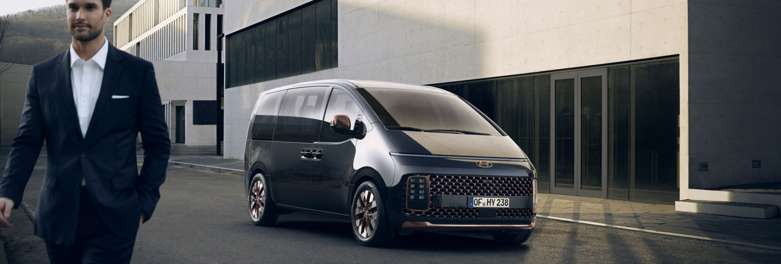 Дизайн STARIA | Футуристичний Мінівен | Автотрейдінг Харків - фото 6